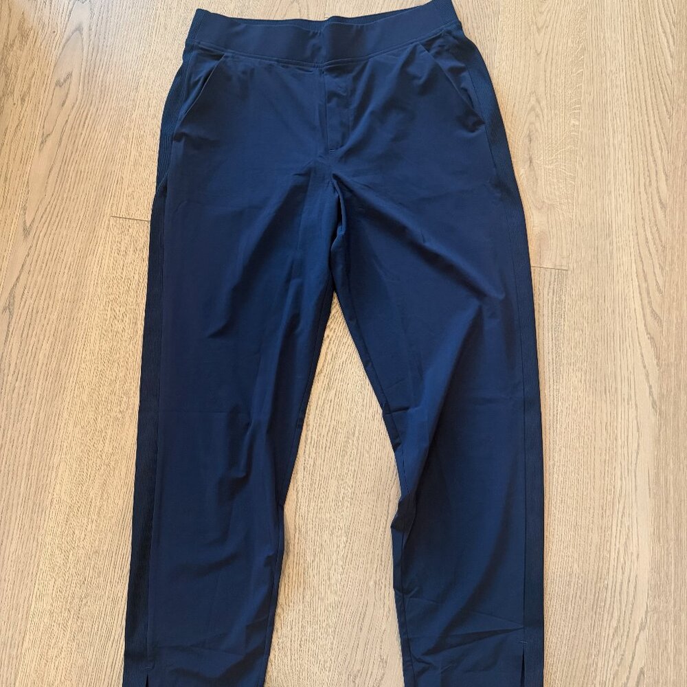 Athleta Brooklyn Ankle Pant Navy 8 Featherweight Travel